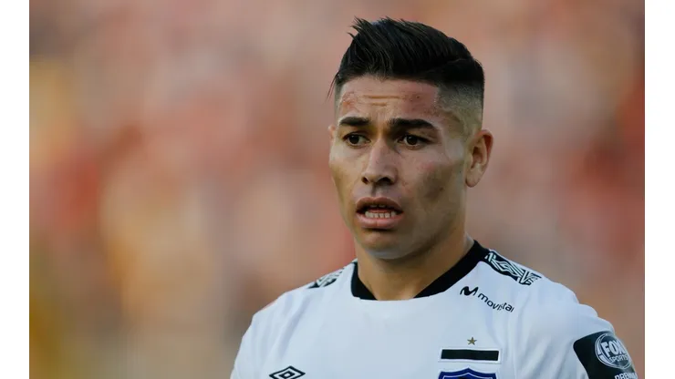 Quinteros se inclinaría por Opazo sobre Rojas en Colo Colo.