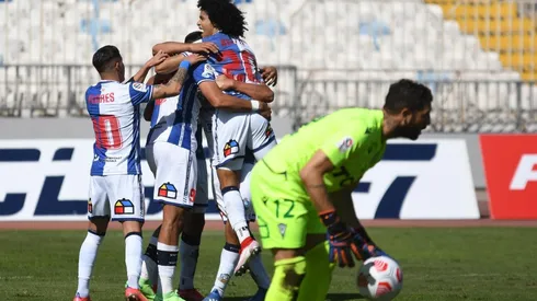 Antofagasta continúa hundiendo a Wanderers en el campeonato.