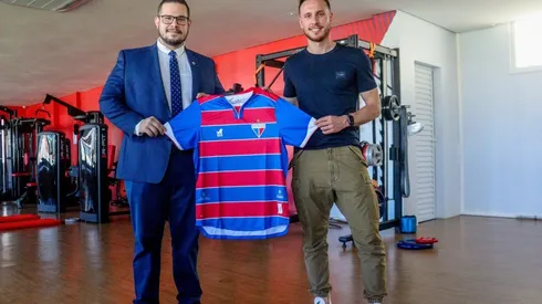 Angelo Henríquez fue presentado como nuevo refuerzo de Fortaleza de Brasil