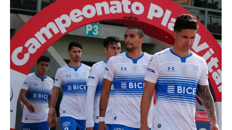 Universidad Católica confirma formación para enfrentar a Palmeiras.