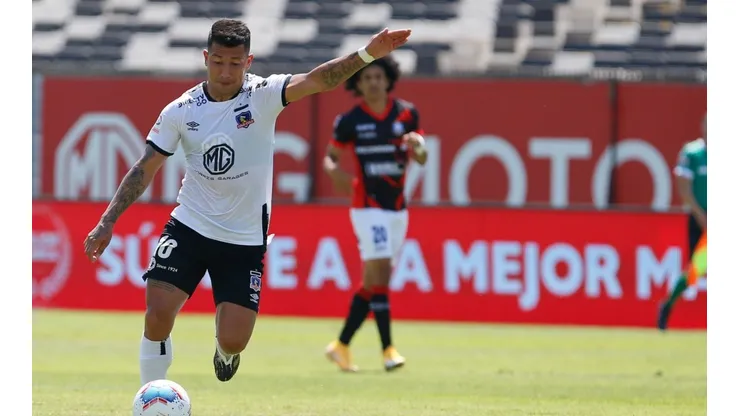 Colo Colo abre la opción de salida para Leonardo Valencia