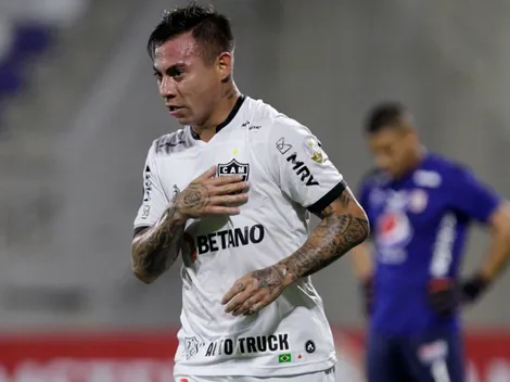 Eduardo Vargas a Hulk:"¿Gana mucho dinero y no tiene Internet?"