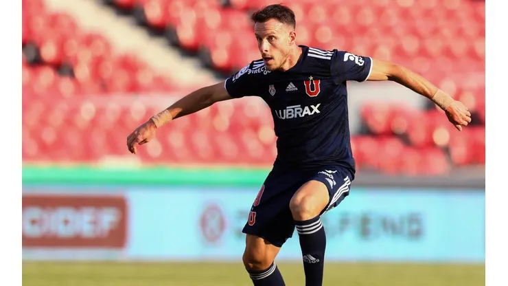 La emotiva despedida de la U para Angelo Henríquez.