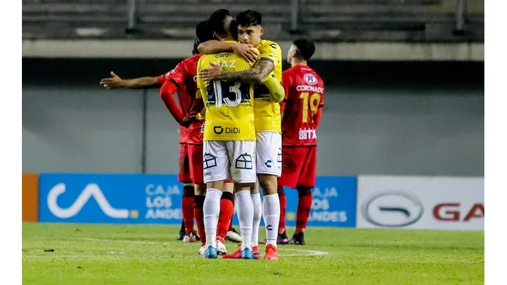 Everton es el primer club semifinalista de la Copa Chile.