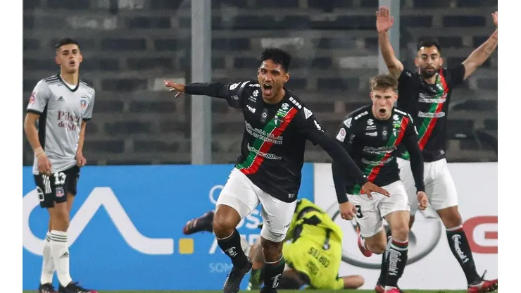 Pablo Alvarado adelanta a Palestino en la Copa Chile.