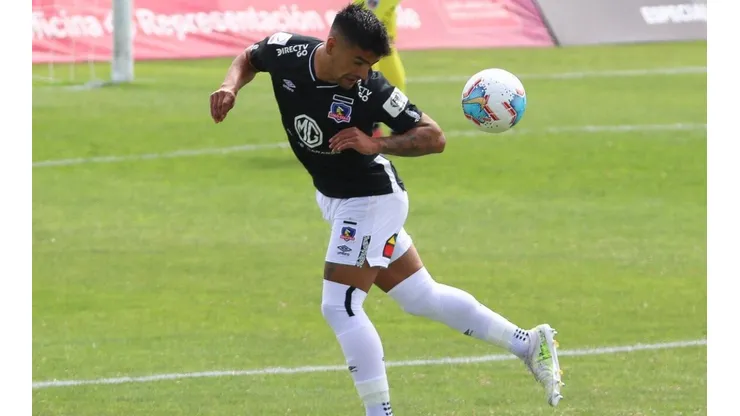Felipe Campos fue homenajeado en su partida de Colo Colo.