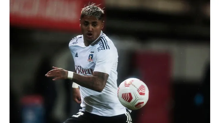 Juan Carlos Gaete con las horas contadas para dejar Colo Colo.