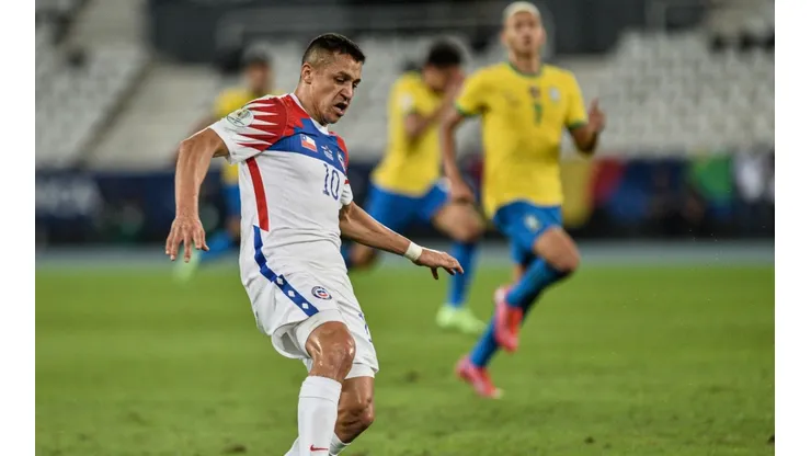 Alexis Sánchez muestra su orgullo por Chile.