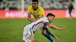 ¿Y el penal a Charles? La curiosa falta dentro del área que no fue revisada.