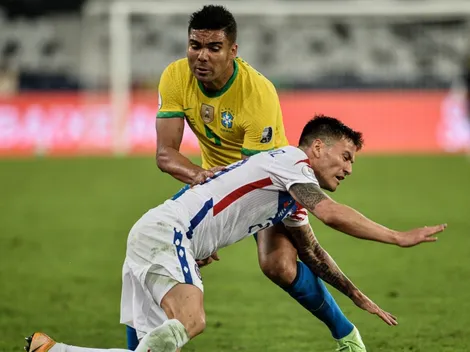 ¿Y el penal a Charles? La curiosa falta dentro del área que no fue revisada