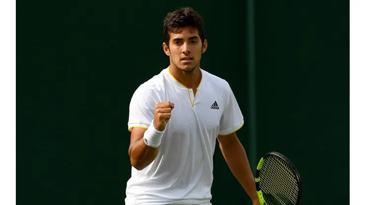 Celebra Cristian Garin en Wimbledon tras su victoria de primera ronda.