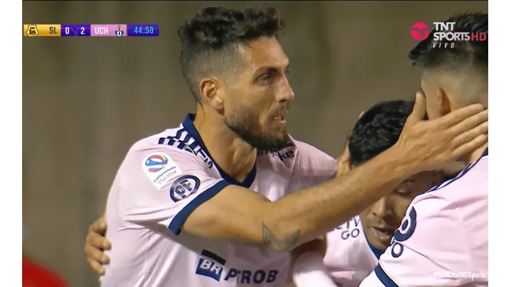Joaquín Larrivey anota el 2-0 de la Universidad de Chile sobre San Luis