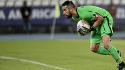 Claudio Bravo dice que se va "para la casa" si Chile gana la tercera Copa América en Brasil.