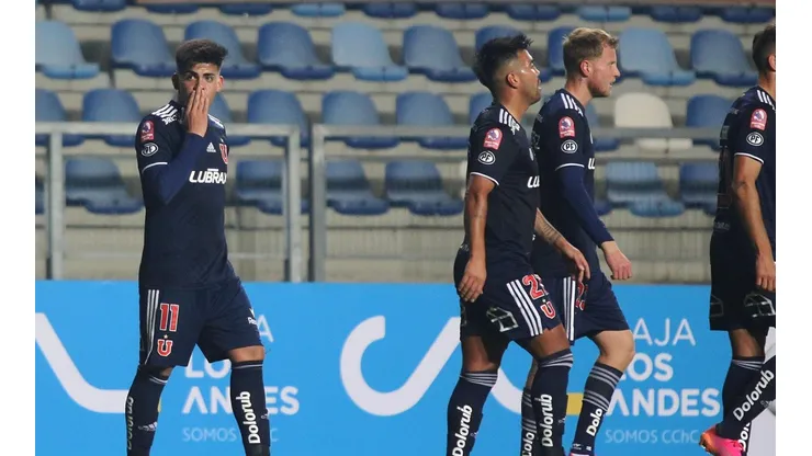 La formación de la U para enfrentar la vuelta ante San Luis.