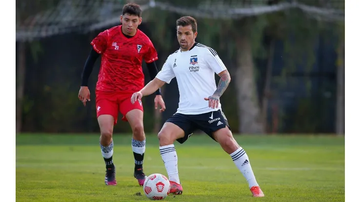Colo Colo derrotó a Santiago Morning en partido amistoso de preparación.