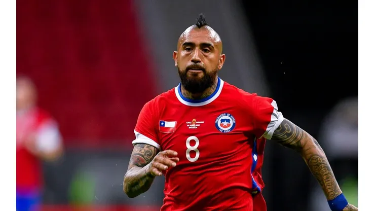 Arturo Vidal anuncia que irá de frente ante cualquier rival