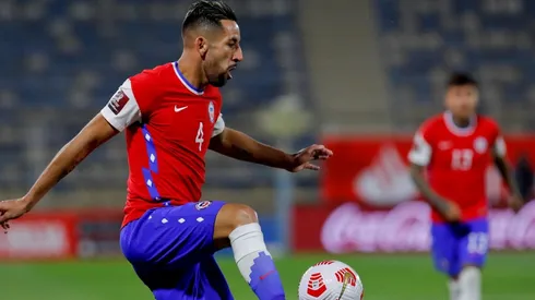 Mauricio Isla se refiere a los clubes que considera en Chile