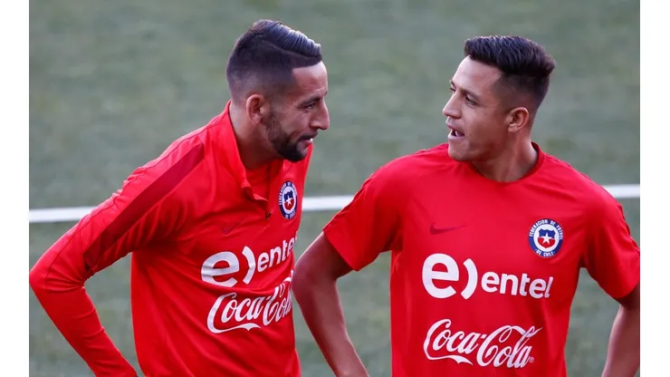 Mauricio Isla dice que nunca ha visto a Alexis Sánchez con un Playstation