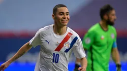 Almirón aumenta la diferencia para Paraguay.