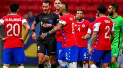 Tras ver las imágenes, Roldán no tuvo dudas en no cobrar penal a favor de Chile.