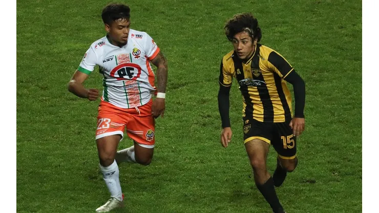Fernández Vial y Cobresal igualan en la Copa Chile.