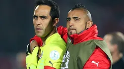 La cuenta de Twitter de la Selección Chilena se refirió al abrazo de ambos jugadores.