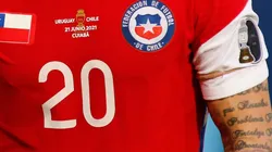 La Selección Chilena seguirá tapando el logo de la marca mientras no haya una resolución.