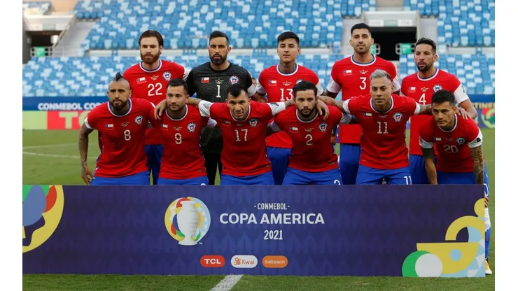 La Roja se mide ante la selección de Uruguay este lunes