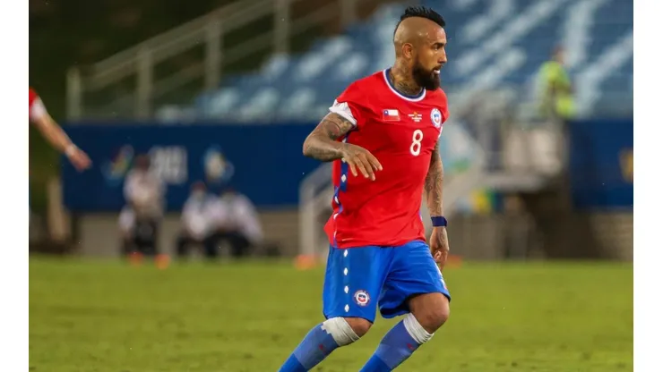 El lindo gesto de Arturo Vidal con un hincha chileno en Brasil.