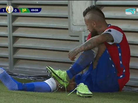 Arturo Vidal molesto con el cambio de Martín Lasarte