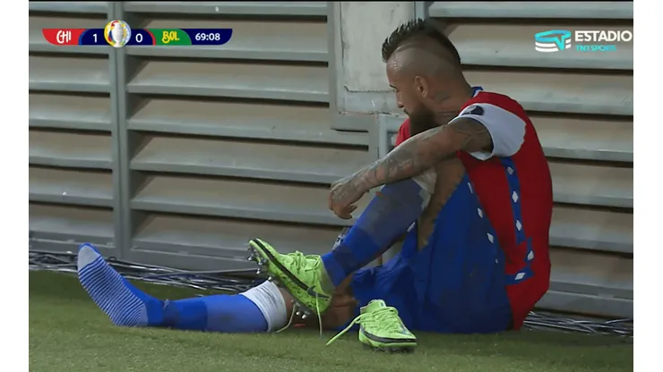 Arturo Vidal molesto con el cambio de Martín Lasarte.