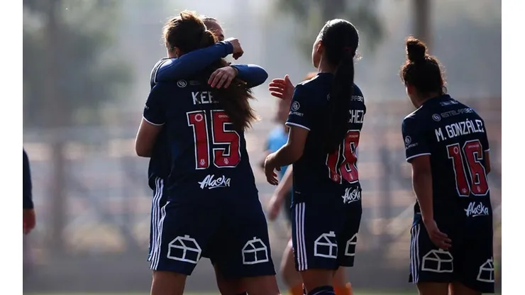 Universidad de Chile continúa mostrando su liderazgo en el fútbol femenino.