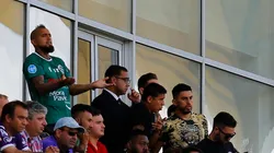 Arturo Vidal reclama contra el arbitraje a Rodelindo Román en Instagram