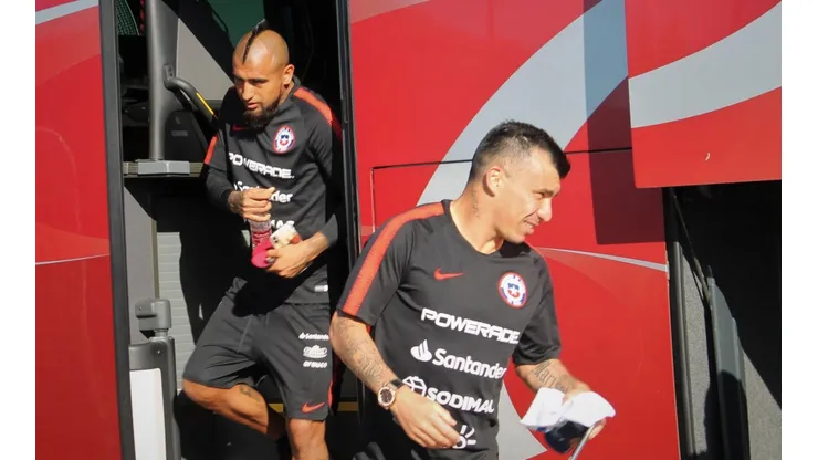 Arturo Vidal y Gary Medel serán multados económicamente