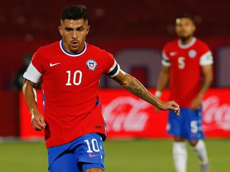 "La mayoría son colocolinos": Pareja de Pinares se mosquea con críticas al seleccionado