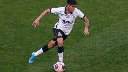 Ángelo Araos suma minutos en igualdad del Corinthians.