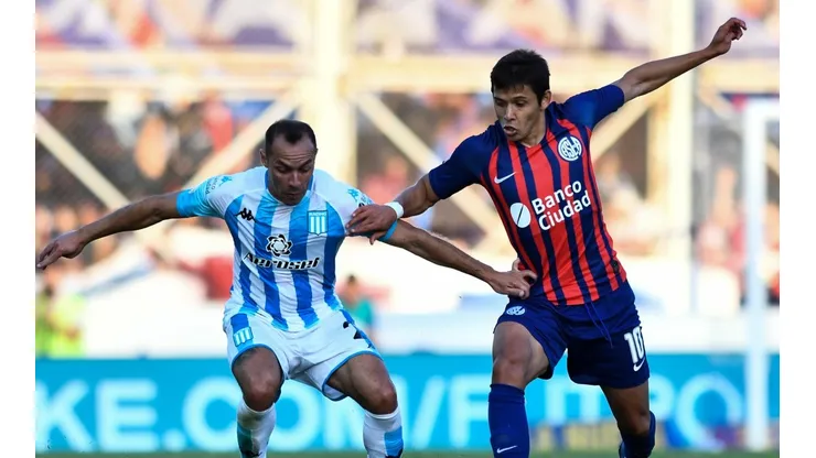 Atención azules: Marcelo Díaz no seguiría en Racing Club. (Foto: Getty Images)