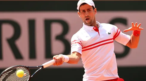 Novak Djokovic remontó a Lorenzo Musetti y ya está en los cuartos de final de Roland Garros. (Foto: Getty Images)