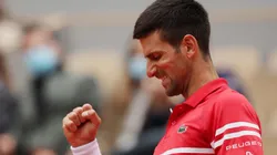 Novak Djokovic avanza a cuarta ronda de Roland Garros 2021