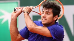Cristian Garin cayó ante Daniil Medvedev por la cuarta ronda de Roland Garros. (Foto: Getty Images)