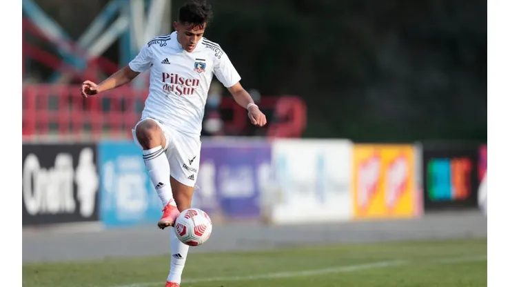 Pablo Solari será la gran novedad en el once titular de Colo Colo esta tarde. (Foto: Agencia UNO)