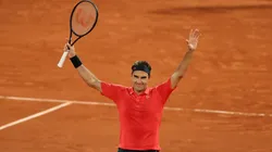 Roger Federer se mete a octavos de final de Roland Garros