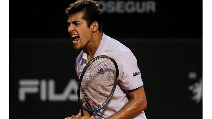 Cristian Garin jugará frente a Marcos Giron por la tercera ronda de Roland Garros. (Foto: Getty Images)