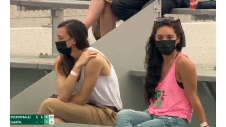 Christiane Endler y Sofía Orozco fueron a alentar a Cristian Garin