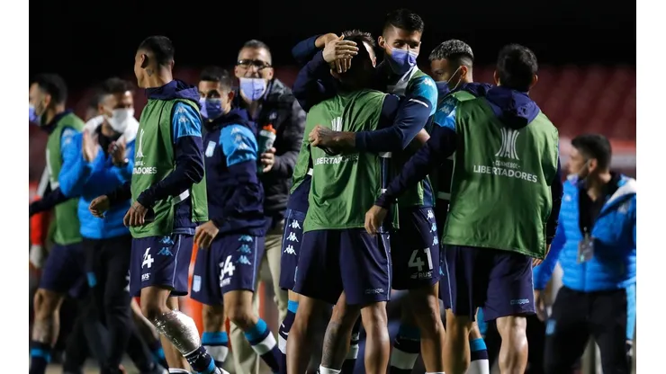 Arias, Mena y Díaz en octavos de final de la Copa Libertadores con Racing Club. (Foto: Getty Images)