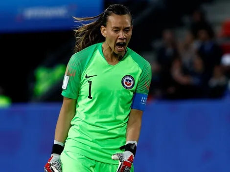 Christiane Endler en el equipo ideal de la UEFA