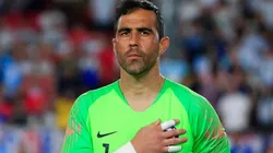 Claudio Bravo habló sobre una posible vuelta al fútbol chileno y afirmó que Colo Colo sería su primera opción. (Foto: Agencia UNO)