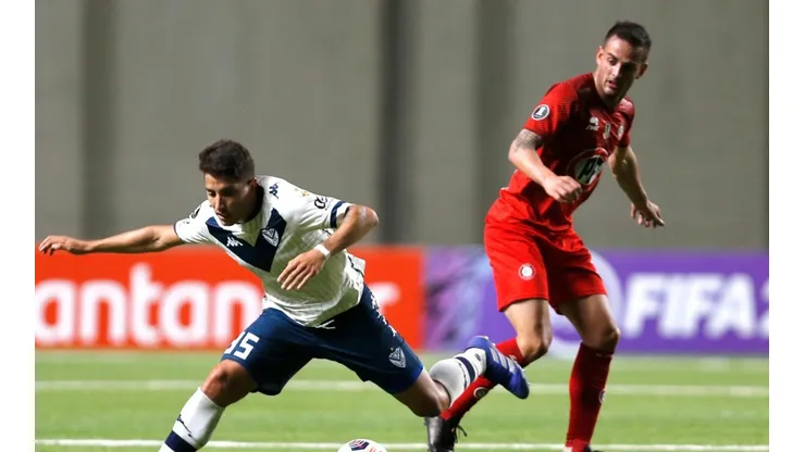 Unión La Calera visita a Vélez Sarsfield en Buenos Aires