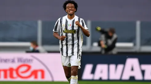 Juan Guillermo Cuadrado salva a la Juventus ante el Inter