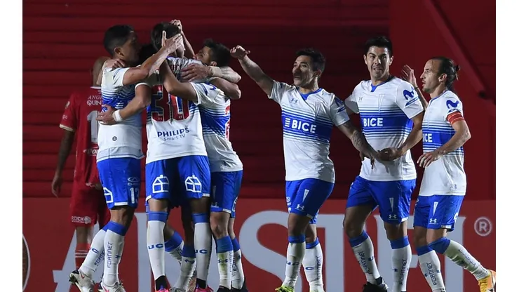 La formación de la UC para visitar a Nacional en la Libertadores. (Foto: Agencia Uno)